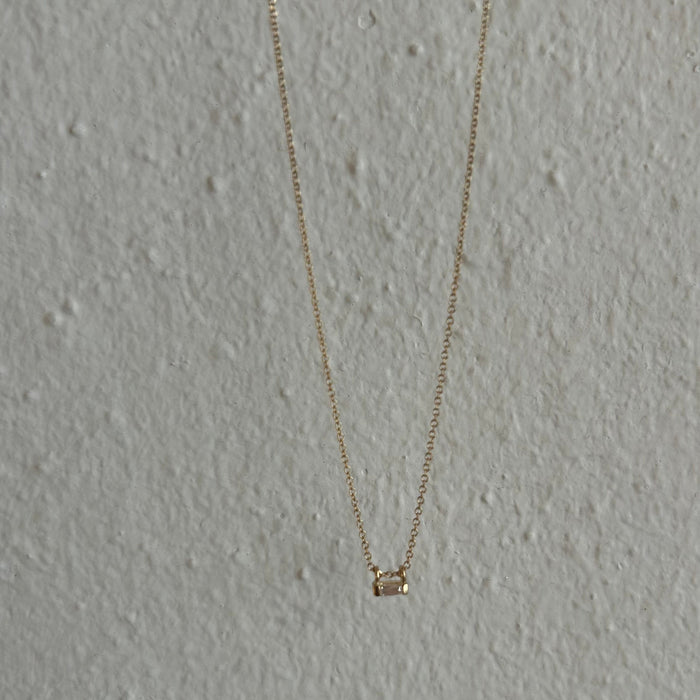 Diamond on gold